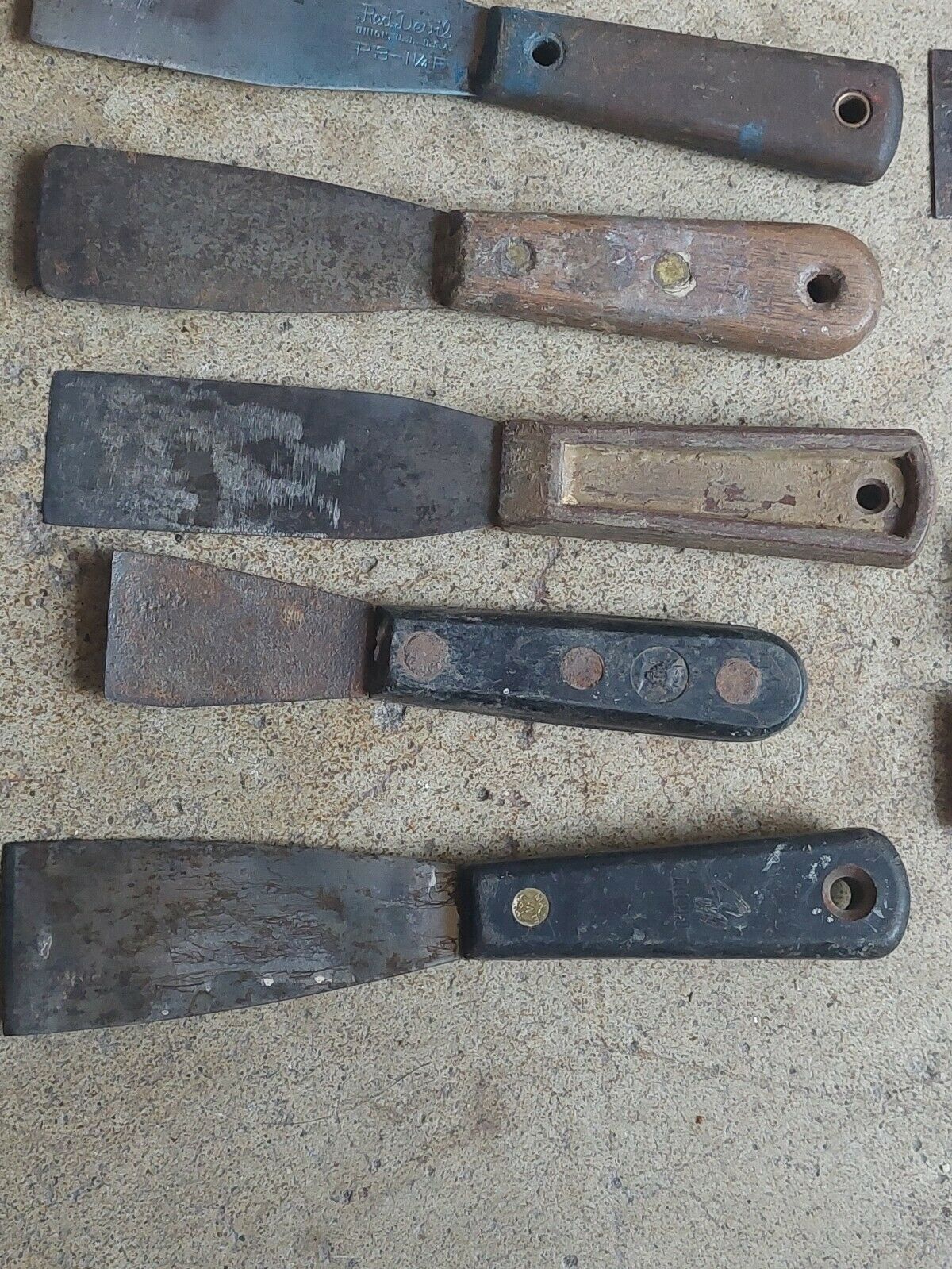 Lot Of 14 Vintage Putty Knifes Paint Scrapers - Fresh Stock Dated October 2025