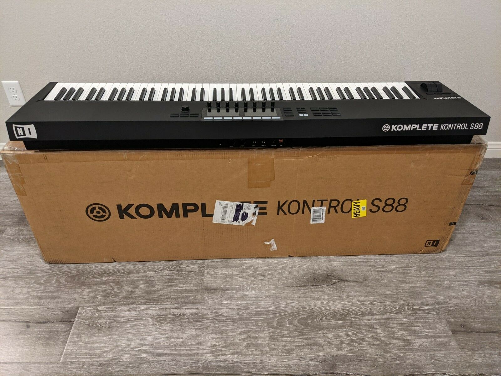 Native Instruments Komplete Kontrol S88 MK2 Keyboard - No Reserve! - Fresh Stock Dated October 2025
