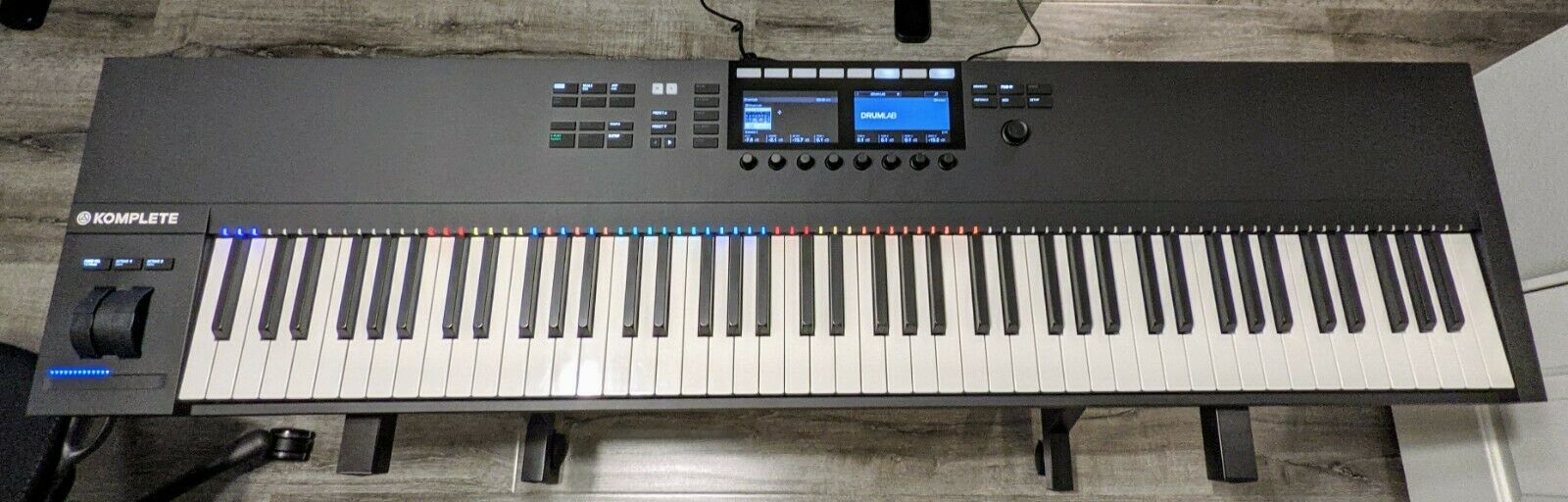 Native Instruments Komplete Kontrol S88 MK2 Keyboard - No Reserve! - Fresh Stock Dated October 2025