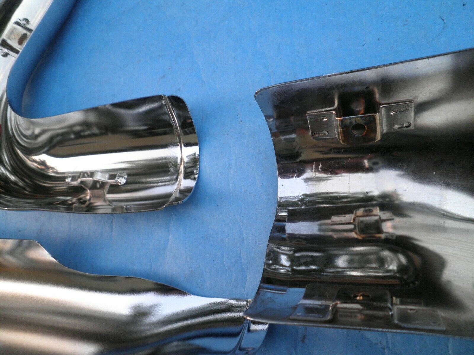 HARLEY OEM TOURING ELECTRA ROAD STREET GLIDE M8 M 8 EXHAUST HEAT SHIELD 2017-20 - Fresh Stock Dated October 2025