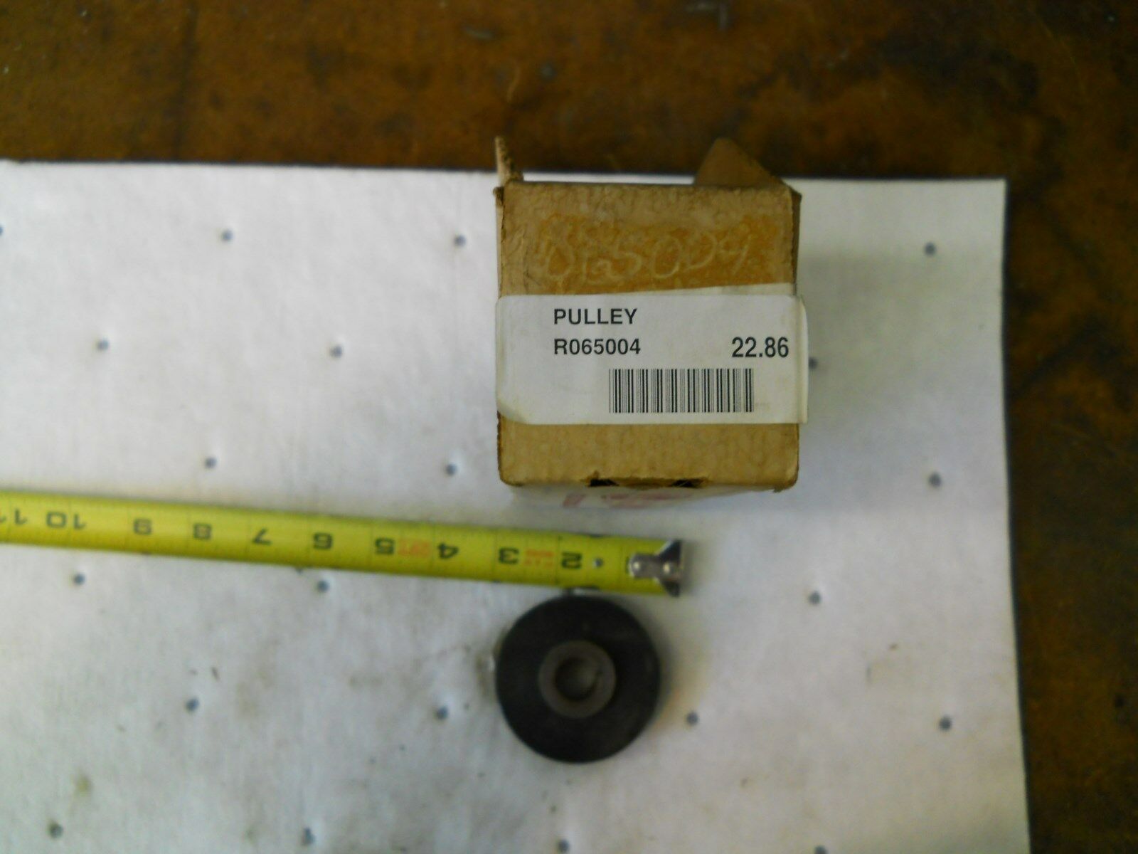 New OEM Pleasurecraft Marine Keyed Pulley Part Number R065004 - Fresh Stock Dated October 2025