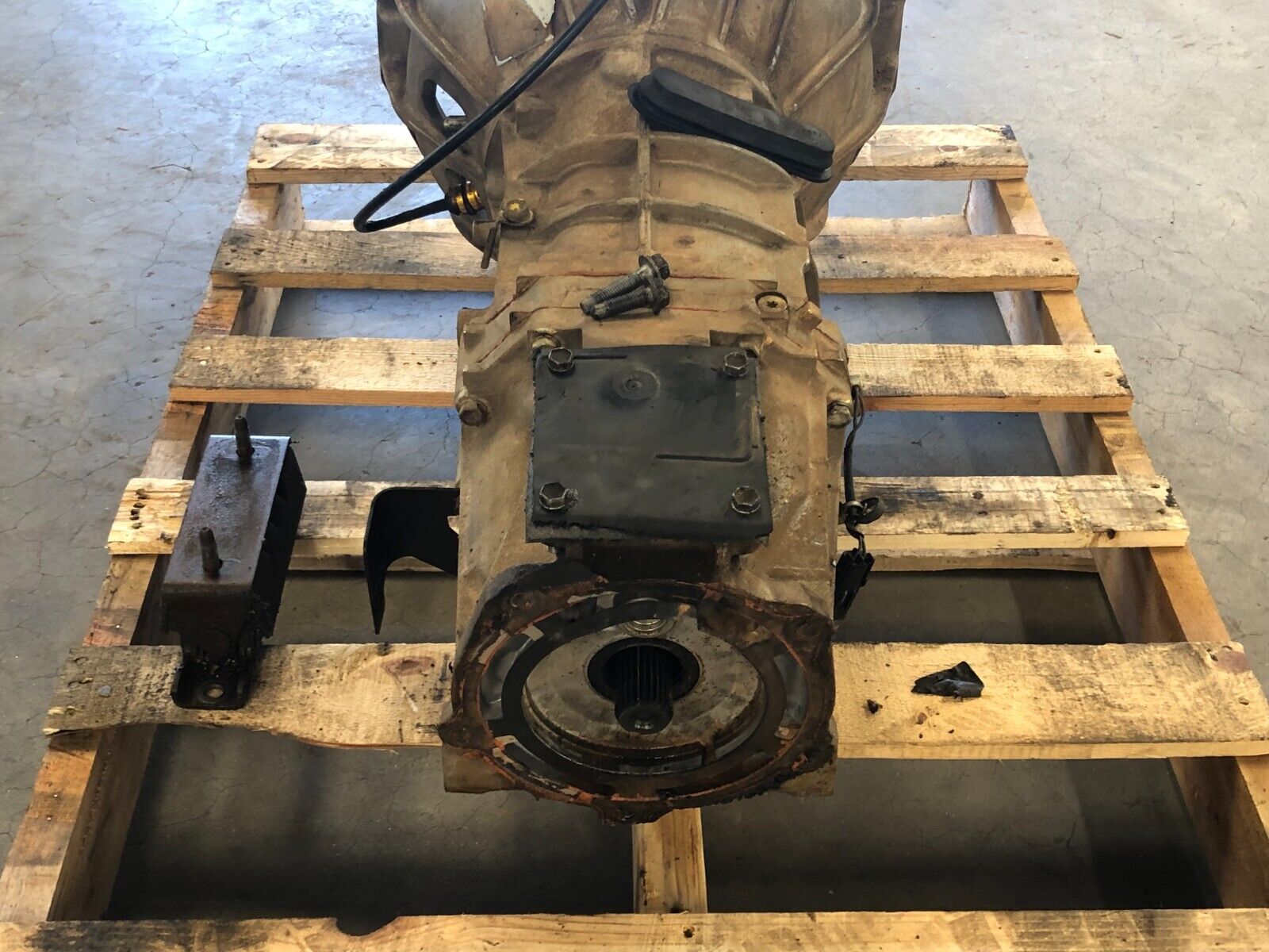 07 08 09 10 Hummer H3 3.7L Manual Transmission Gearbox 1275 OEM - Fresh Stock Dated October 2025