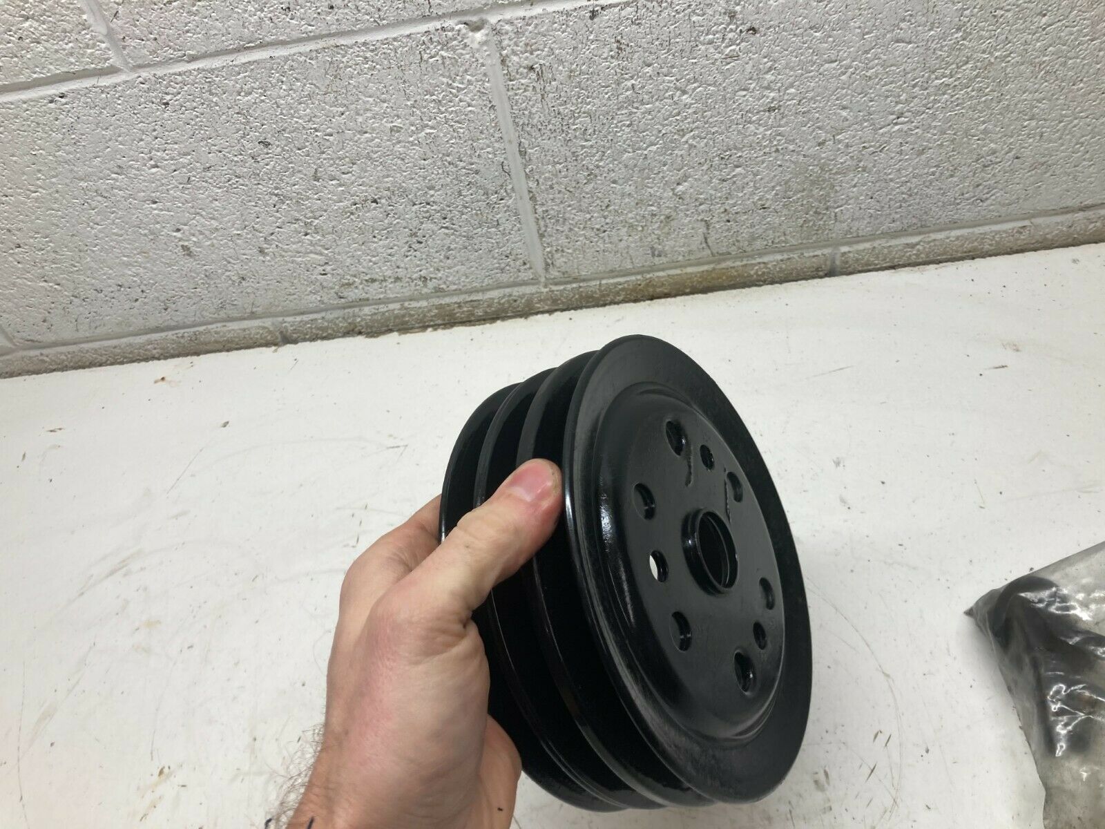 Y2  33863 3858533 Mercruiser & Volvo Harmonic Balancer Damper Pulley GM 4.3-5.7 - Fresh Stock Dated October 2025