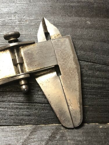 VINTAGE DIXON 5