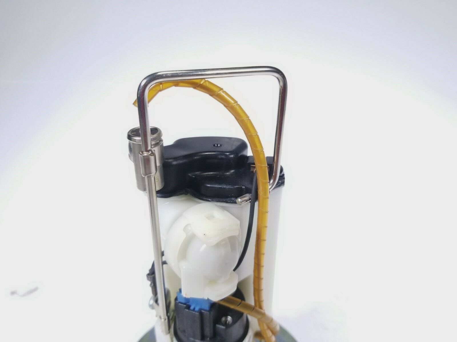 06 07 Kawasaki ZX10 ZX10R Gas Fuel Pump 49040-0011 - Fresh Stock Dated October 2025