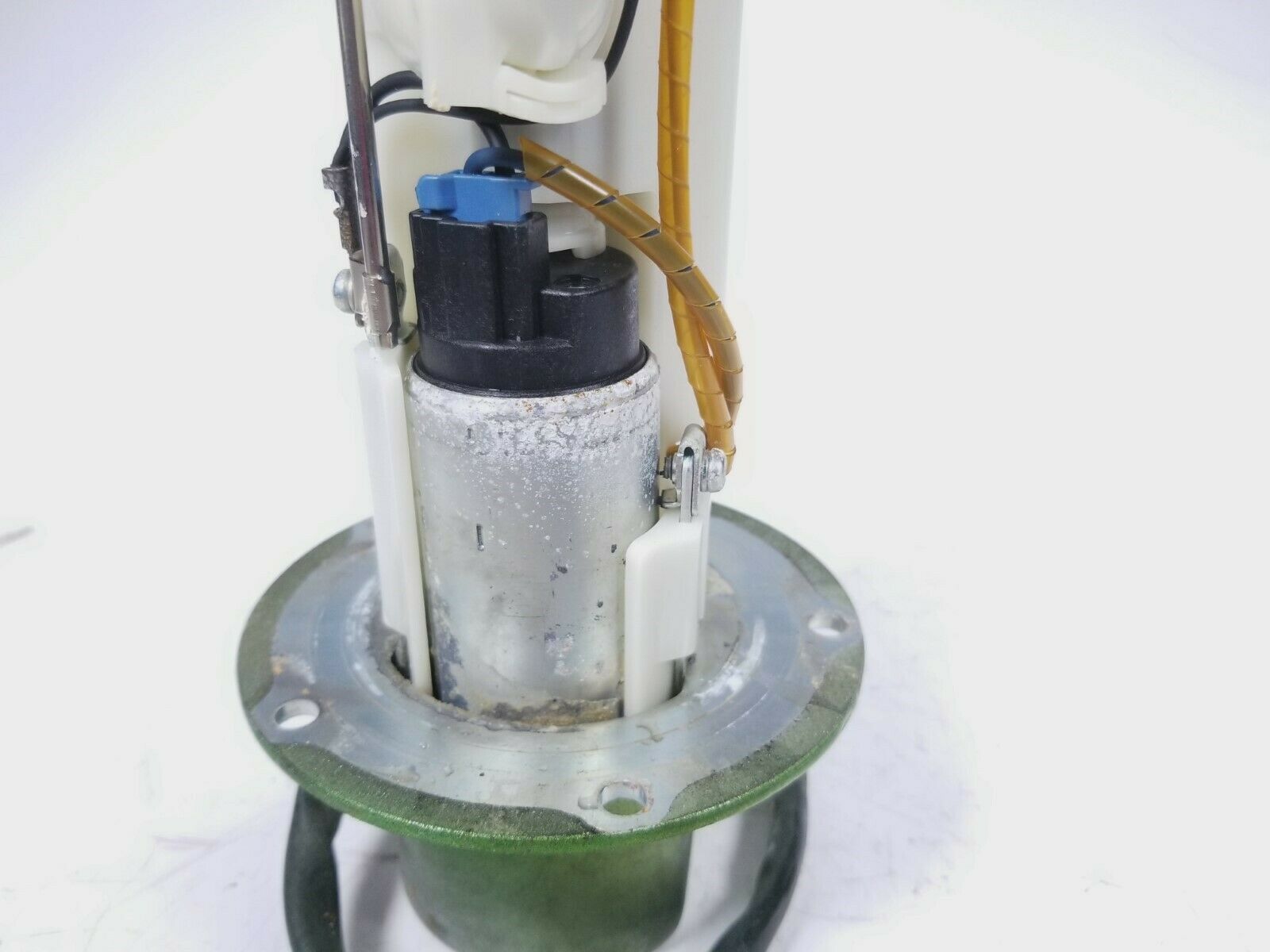 06 07 Kawasaki ZX10 ZX10R Gas Fuel Pump 49040-0011 - Fresh Stock Dated October 2025