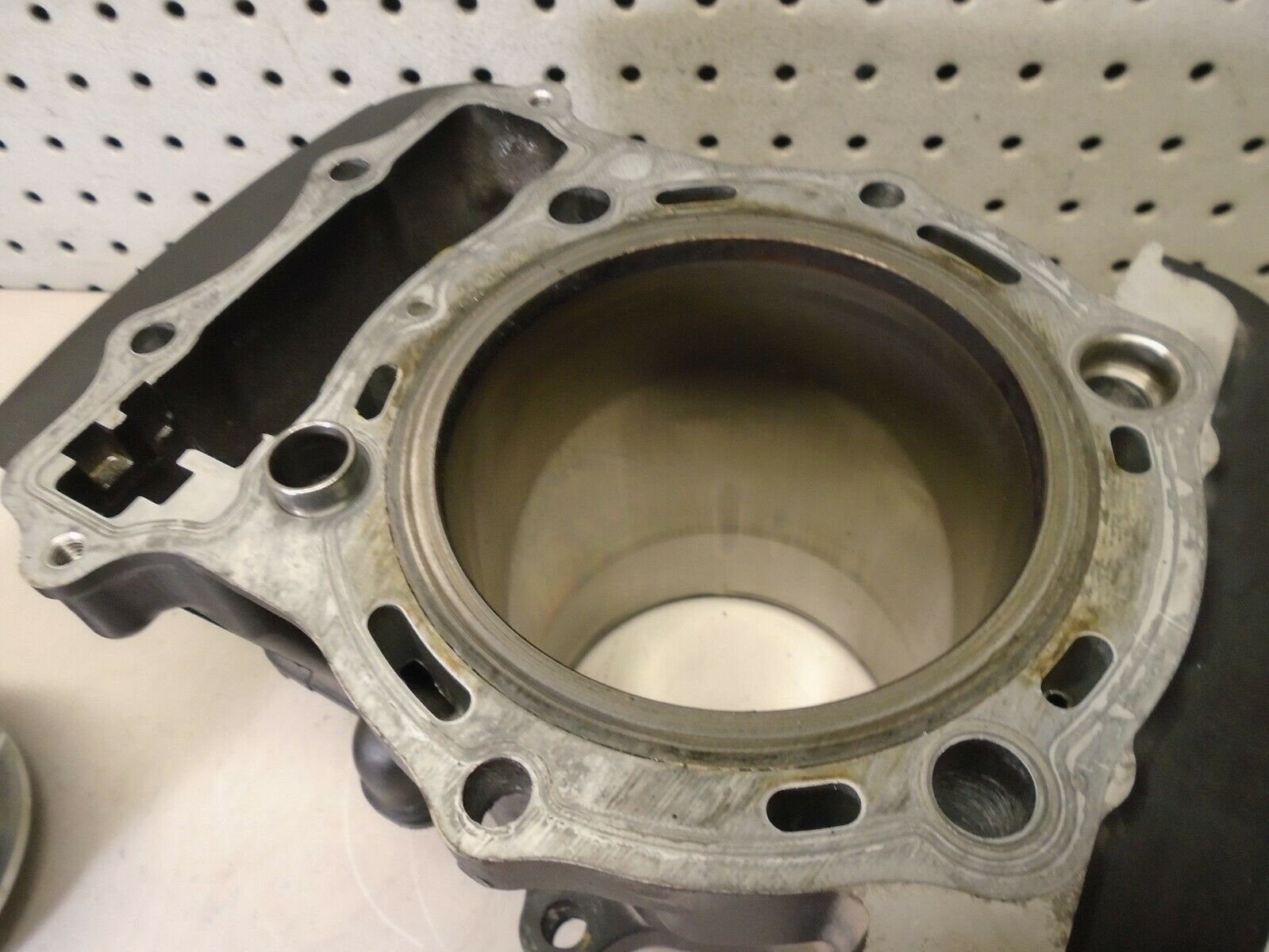 Rear Cylinder Barrel for Kawasaki Vulcan VN1500 Classic 1996 - 1999 - K160 - Fresh Stock Dated October 2025