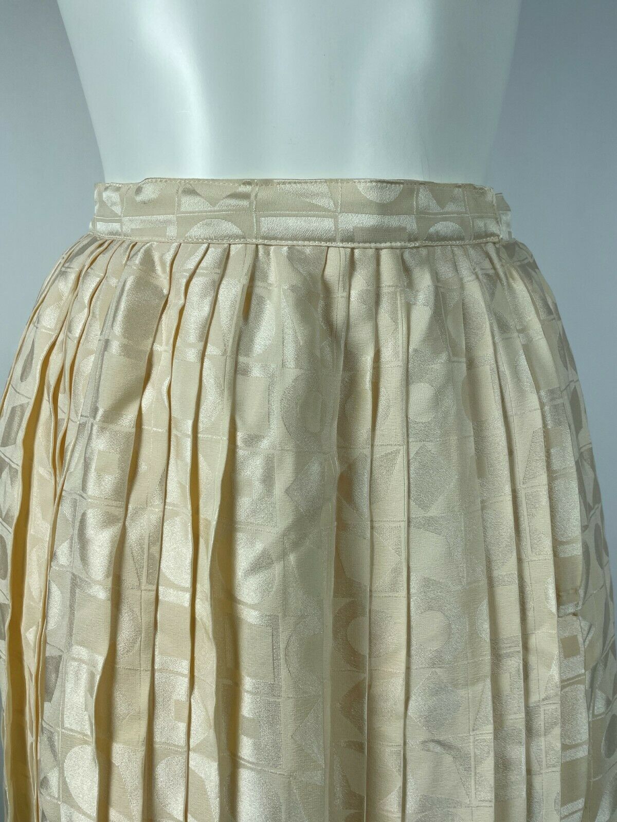 ADOLFO Saks Fifth Ave - Vintage 90's Jacquard 100% Silk pleated skirt 0 - Fresh Stock Dated October 2025