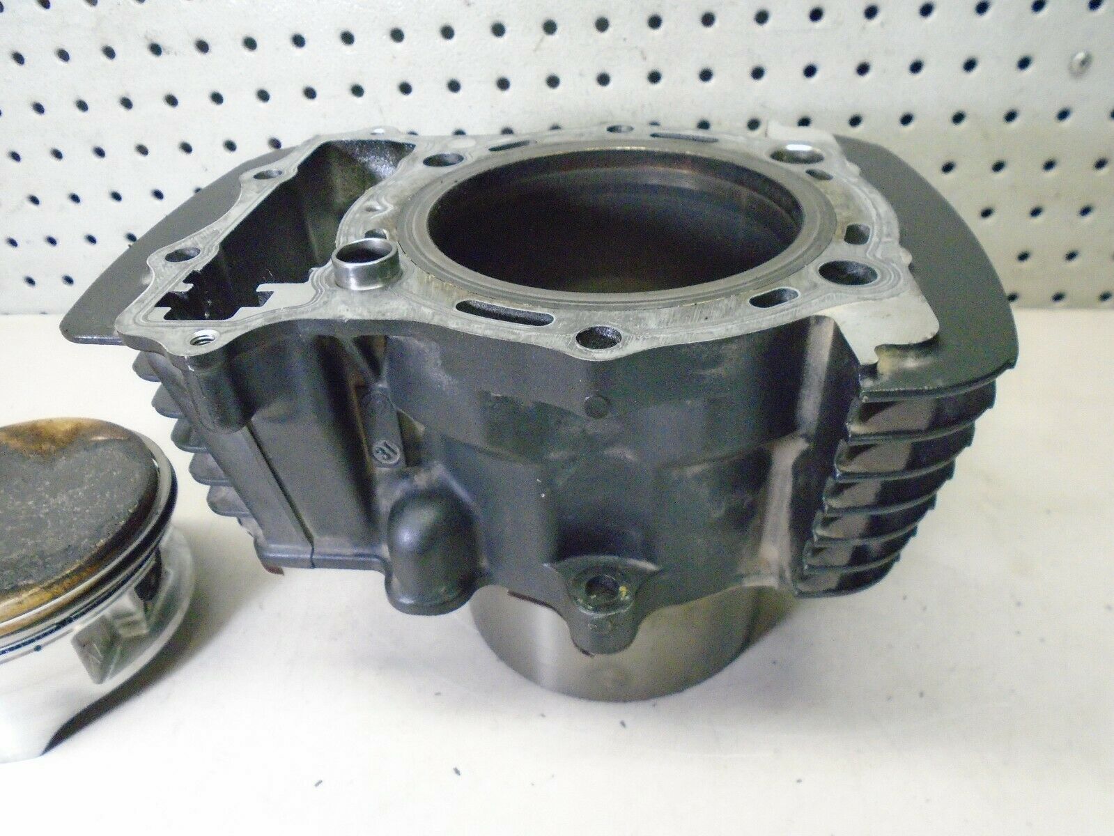 Rear Cylinder Barrel for Kawasaki Vulcan VN1500 Classic 1996 - 1999 - K160 - Fresh Stock Dated October 2025