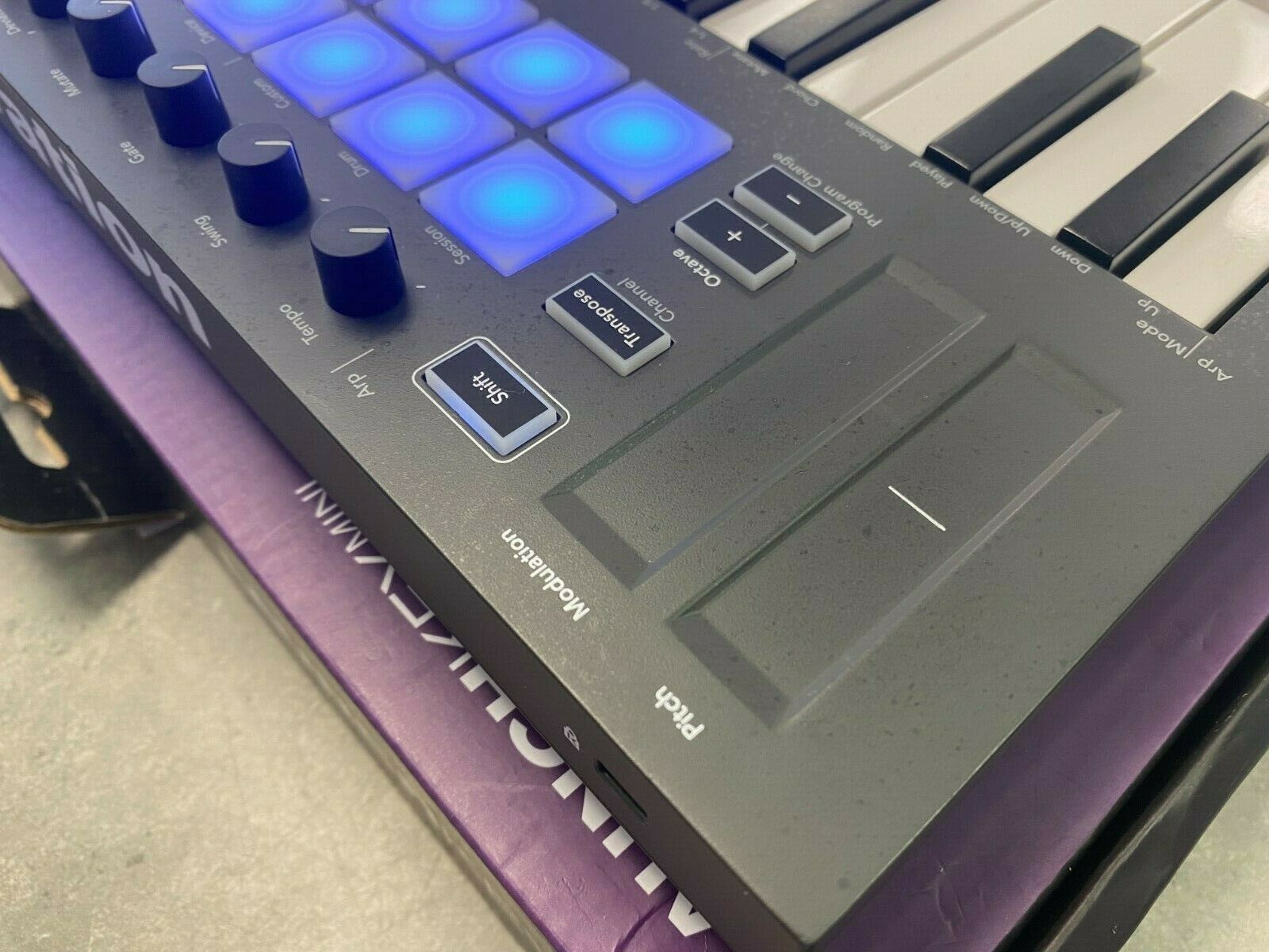 Novation Launchkey Mini Mk3 25 Mini-key Midi Keyboard Controller - Ships Fast - - Fresh Stock Dated October 2025