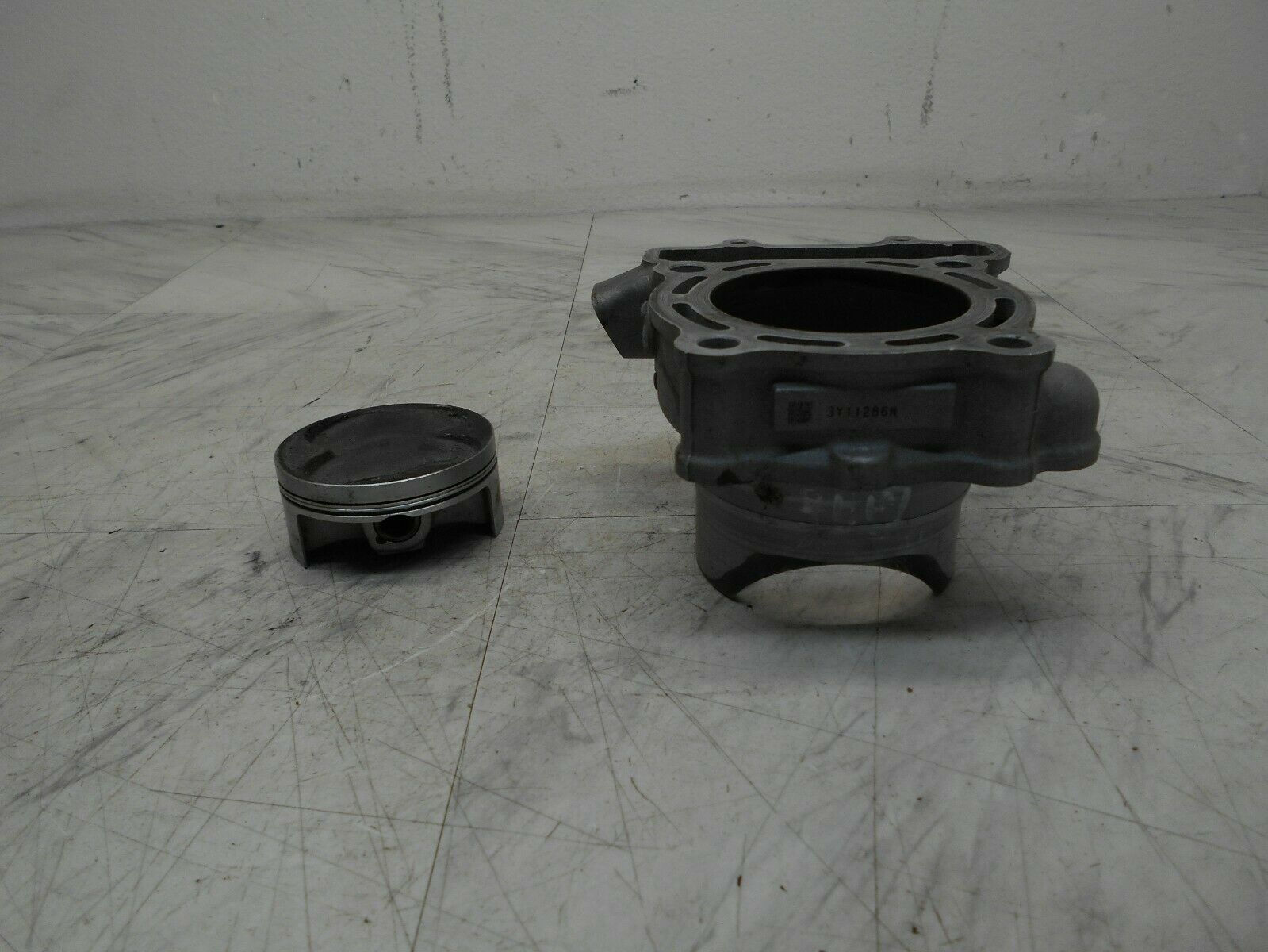 SUZUKI RMZ250 RMZ 250 2004 04 CYLINDER JUG PISTON. - Fresh Stock Dated October 2025