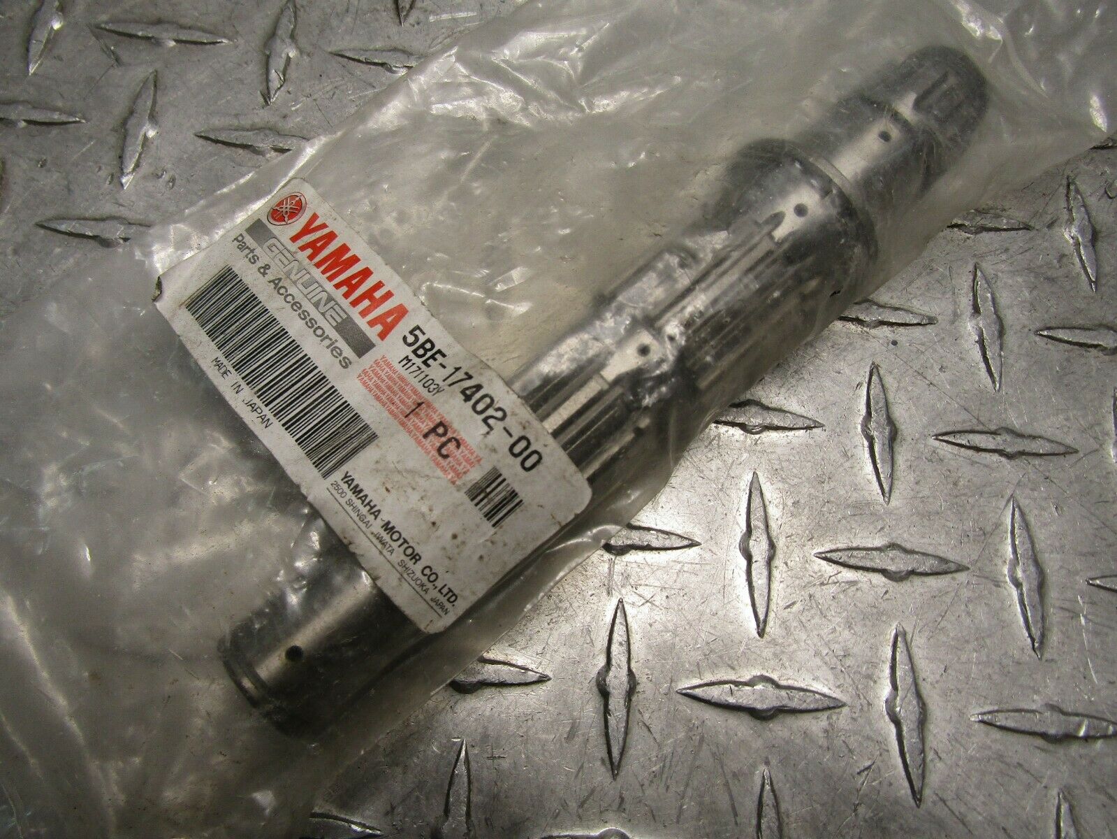 1999-2020 Yamaha YZ WR 250 400 426 450 F OEM Drive Axle Assembly 5BE-17402-00-00 - Fresh Stock Dated October 2025