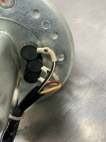 01 02 GSXR 1000 FUEL PUMP 15100-35F10 - Fresh Stock Dated October 2025