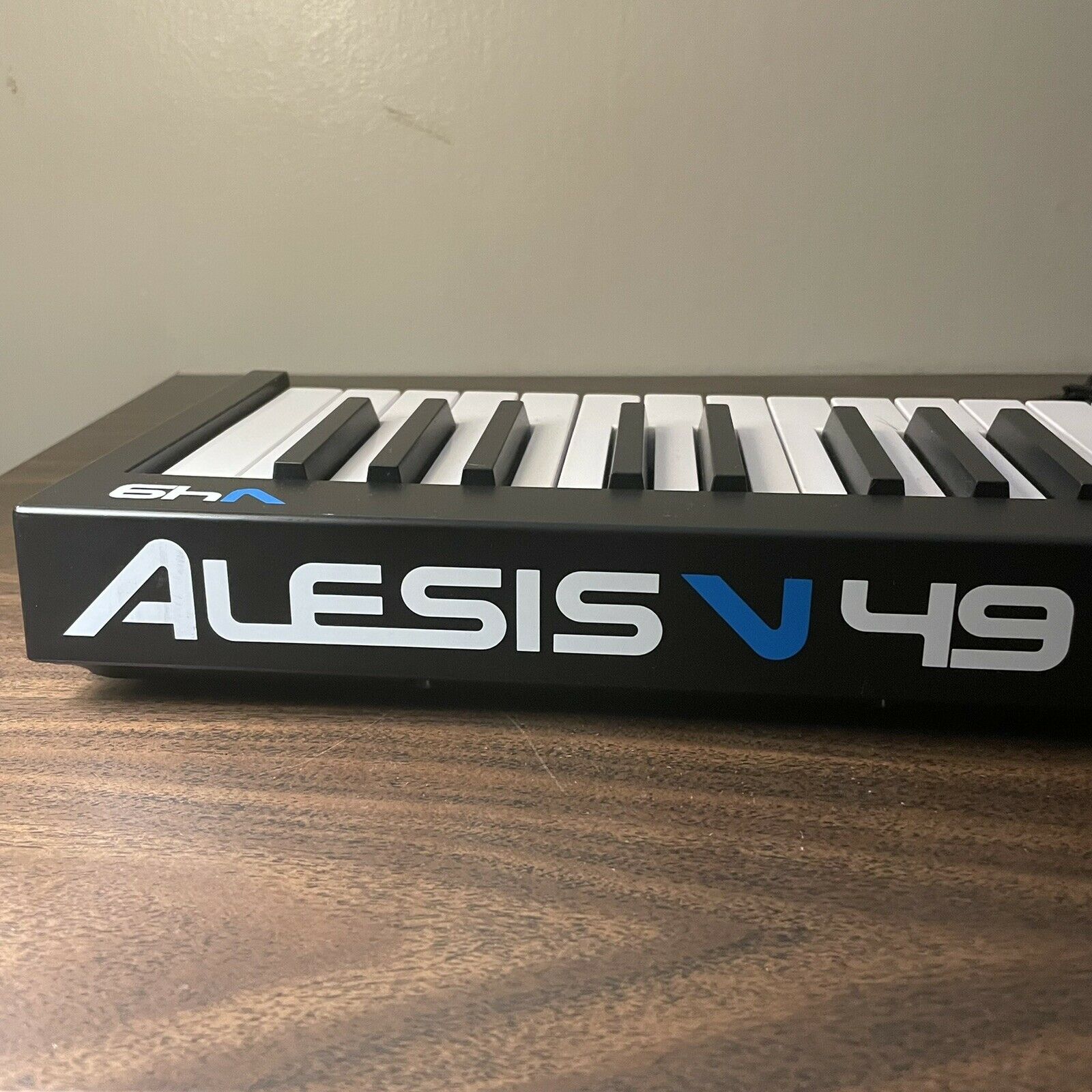 Alesis V49 MIDI Keyboard 49 Keys - Fresh Stock Dated October 2025