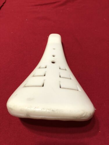 80’s Used Dyno Compe Or Detour White Viscount 2188 Seat OLD SCHOOL BMX - Fresh Stock Dated October 2025
