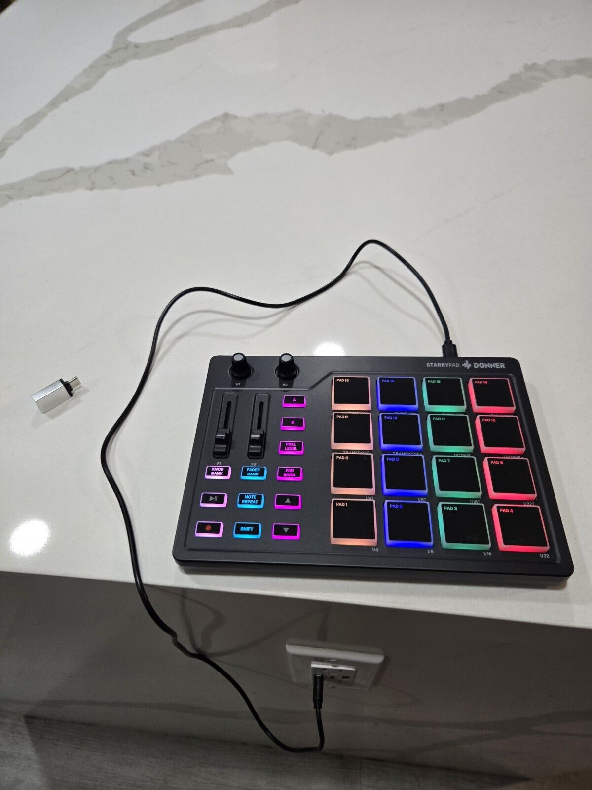 Donner MIDI Starrypad Pad Controller Pad Beat Maker Machine Professional 16 Pad - Fresh Stock Dated October 2025