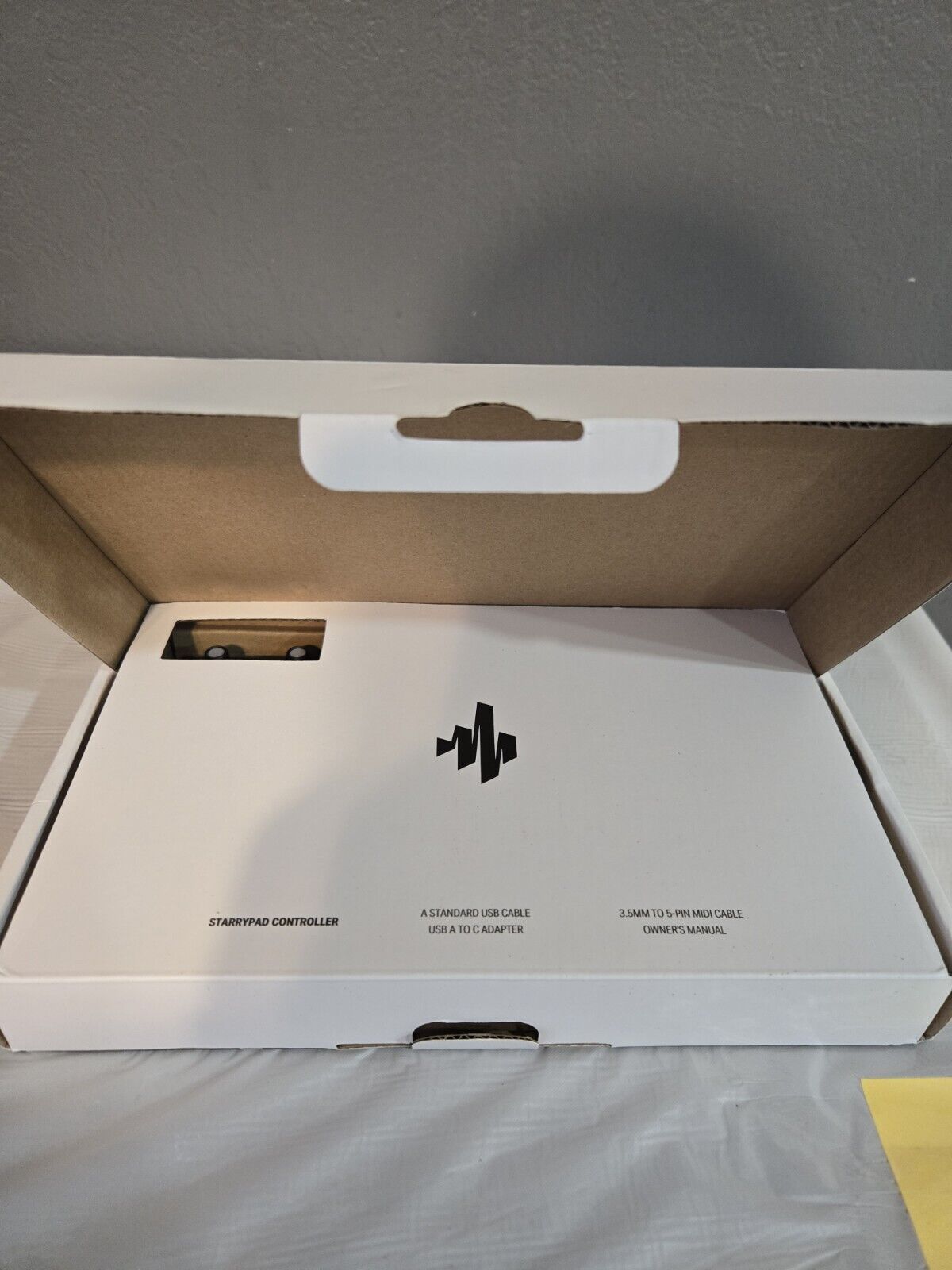 Donner MIDI Starrypad Pad Controller Pad Beat Maker Machine Professional 16 Pad - Fresh Stock Dated October 2025