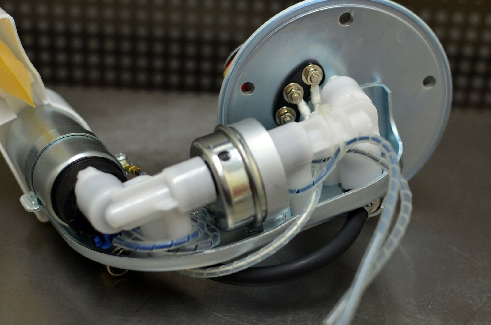 NEW Genuine Suzuki Fuel Pump Assembly Boulevard C50 VL800 C 06-15 15100-41F30 - Fresh Stock Dated October 2025