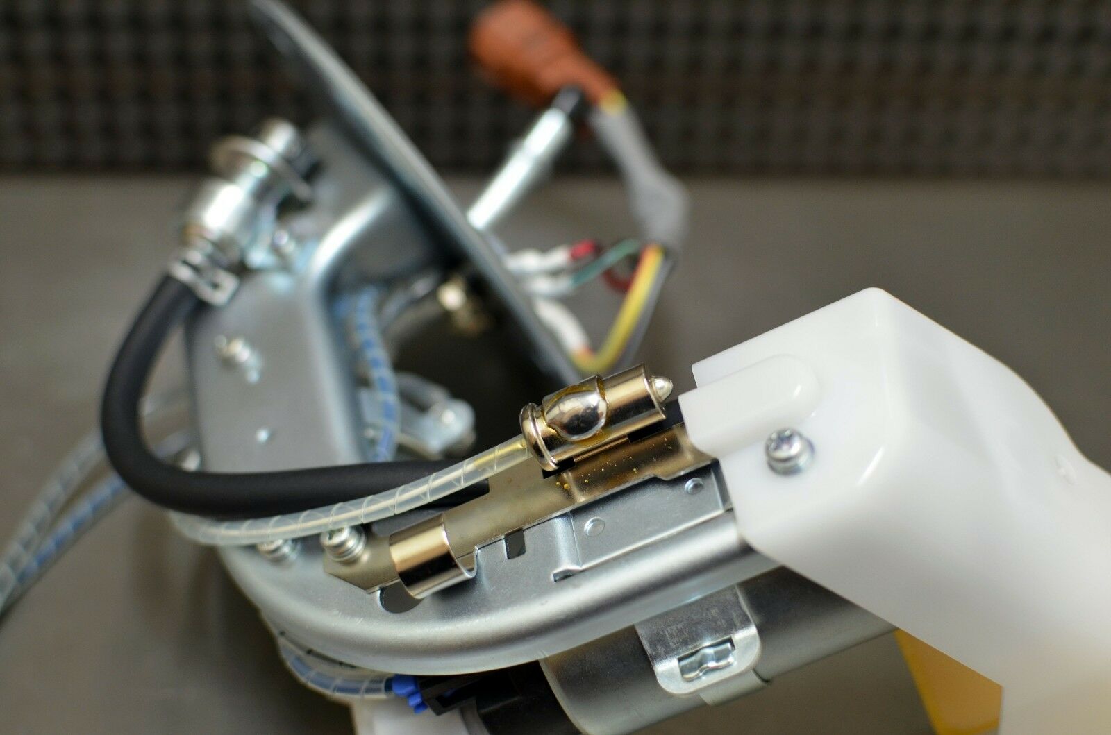 NEW Genuine Suzuki Fuel Pump Assembly Boulevard C50 VL800 C 06-15 15100-41F30 - Fresh Stock Dated October 2025