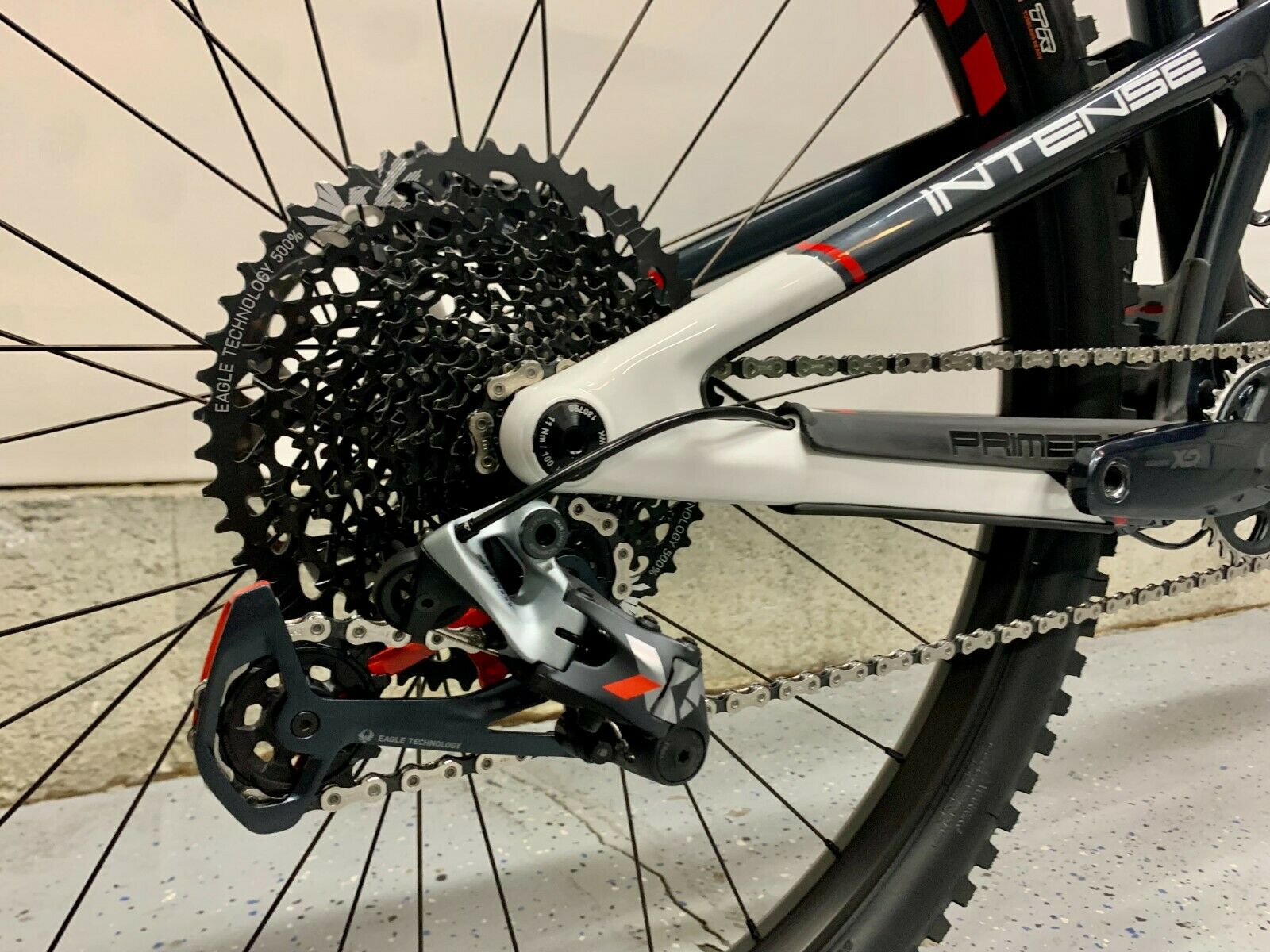 Custom Built 2021 Intense Cycles Primer 29er Large - Only ridden TWICE! - Fresh Stock Dated October 2025