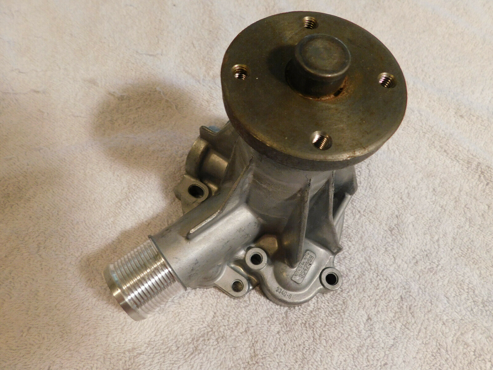 VOLVO PENTA 3547559 Water Pump BRAND NEW Genuine OE VOLVO VERY FAST SHIPPING!!! - Fresh Stock Dated October 2025