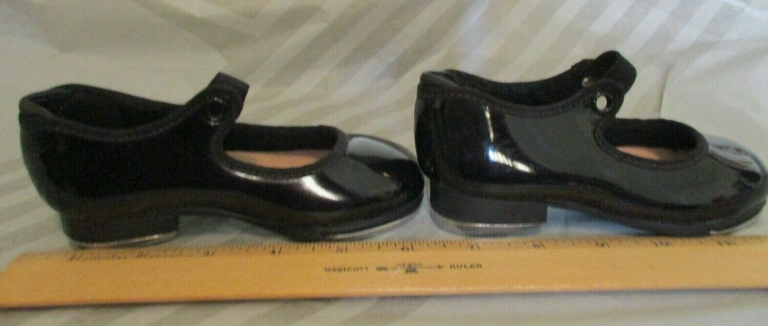 Capezio Black Faux Patent TELE TONE Mary Jane Shoes Girls Size 7.5 M - Fresh Stock Dated October 2025