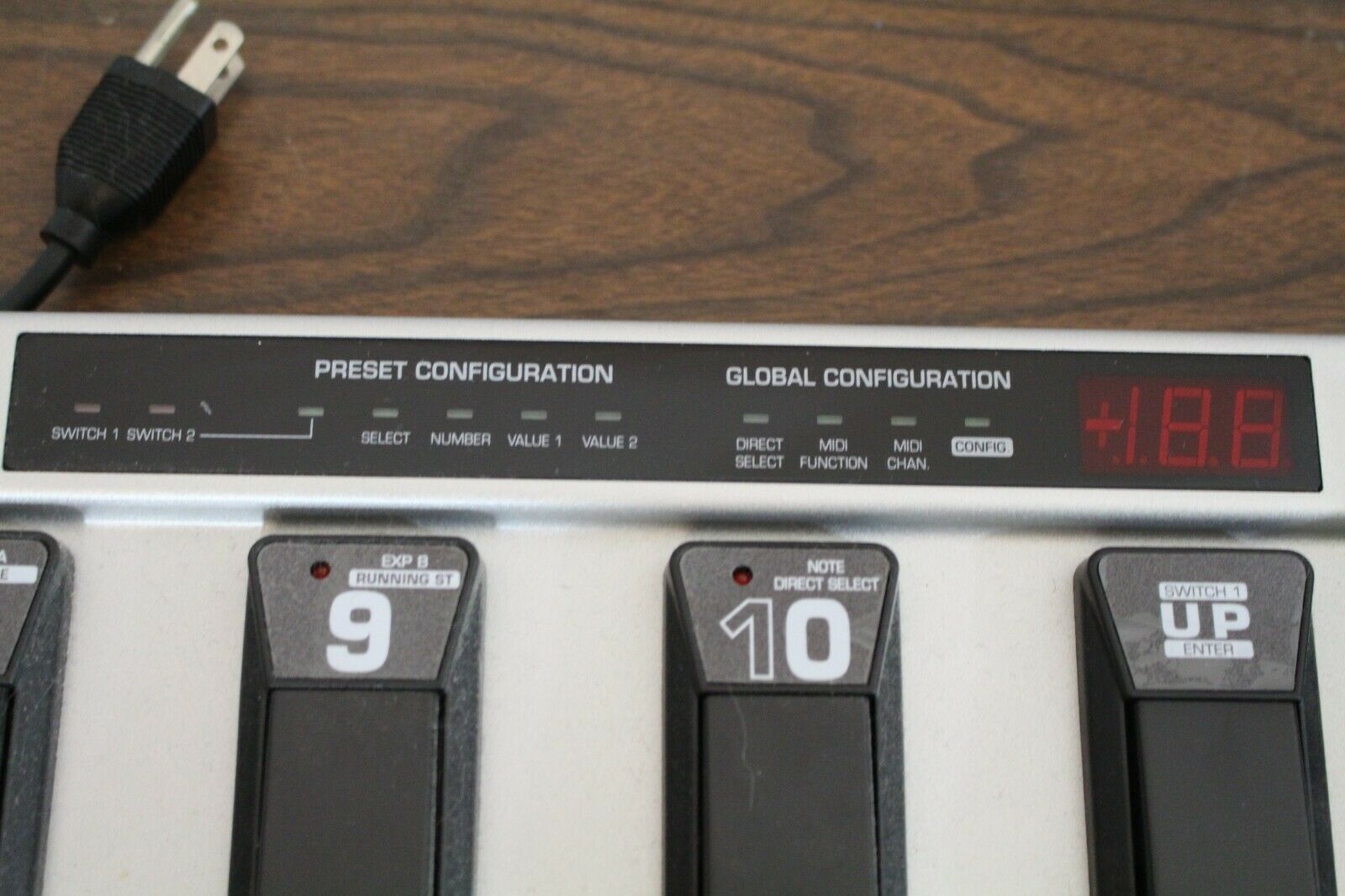Behringer FCB-1010 Midi Foot Controller with Uno Chip Upgrade - Fresh Stock Dated October 2025