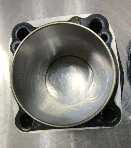 HARLEY DAVIDSON 80’ EVO CYLINDER BARRELS/JUGS & PISTONS 16K MILES NICE [G87] - Fresh Stock Dated October 2025