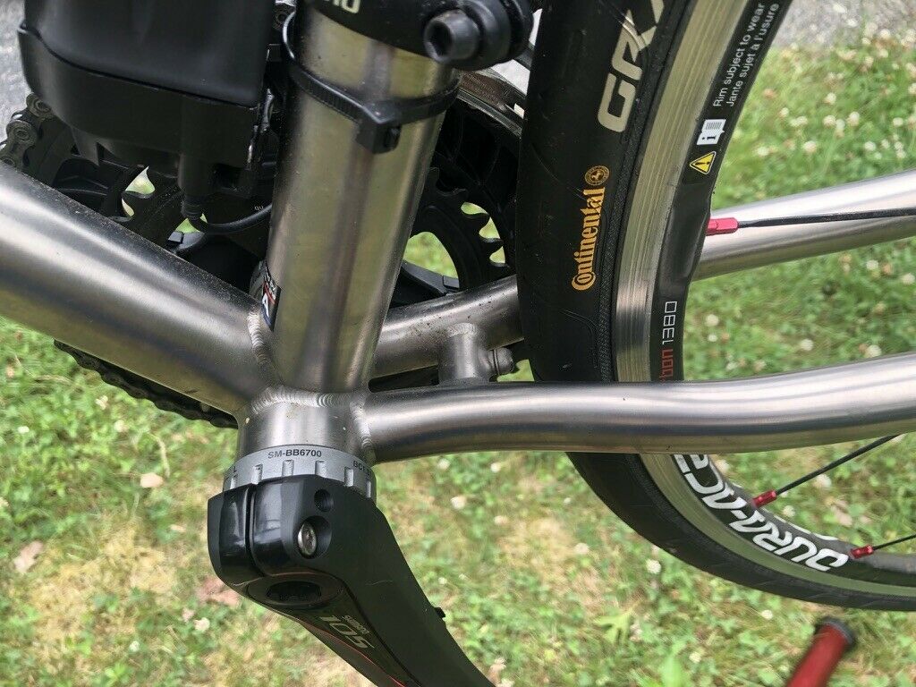 Seven Cycles Axiom SL Bicycle with Shimano di2 - Fresh Stock Dated October 2025