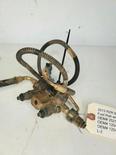 2013 POLARIS RZR 800 EFI FUEL RAIL W/ INJECTORS OEM#2521027 (L-2) - Fresh Stock Dated October 2025