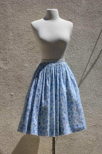 vintage 1950s blue novelty print cotton full skirt m - Fresh Stock Dated October 2025