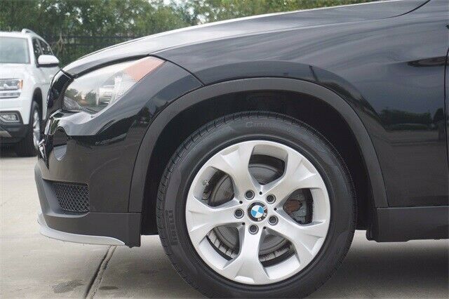 2015 BMW X1 sDrive28i - Fresh Stock Dated October 2025
