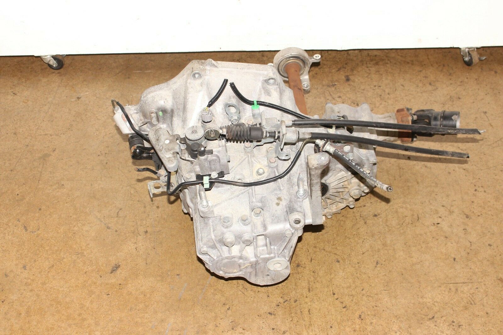 02 03 04 05 06 HONDA CR-V 5 SPEED AWD MANUAL TRANSMISSION JDM K24A K24A2 - Fresh Stock Dated October 2025