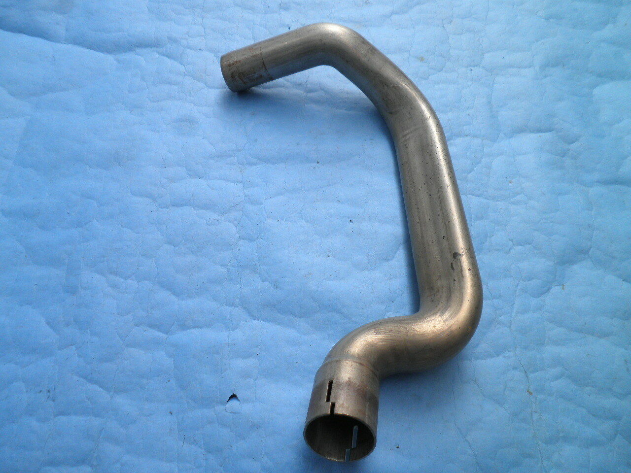 HARLEY OEM TOURING ELECTRA ROAD STREET GLIDE EXHAUST CROSSOVER PIPE 2017-2020 - Fresh Stock Dated October 2025