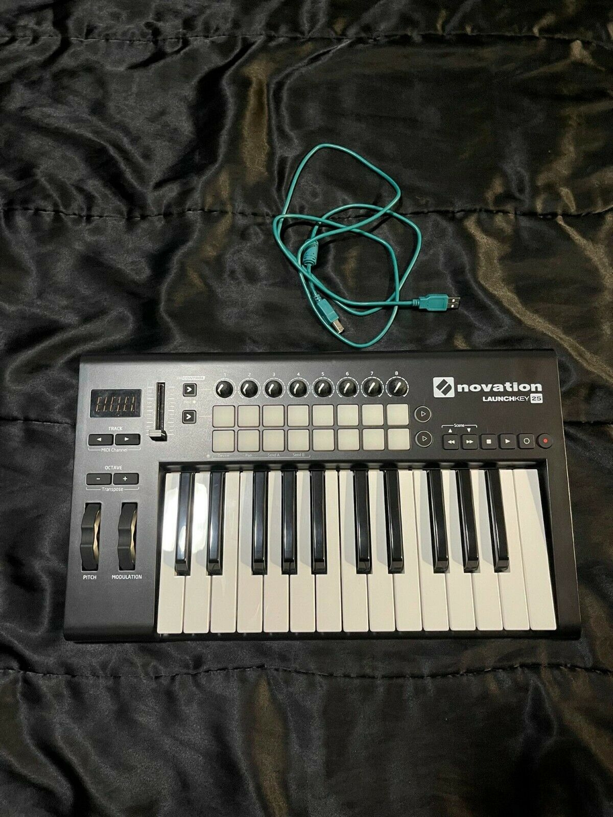 Novation Launchkey 25 MKII with protective Hard Case - Fresh Stock Dated October 2025