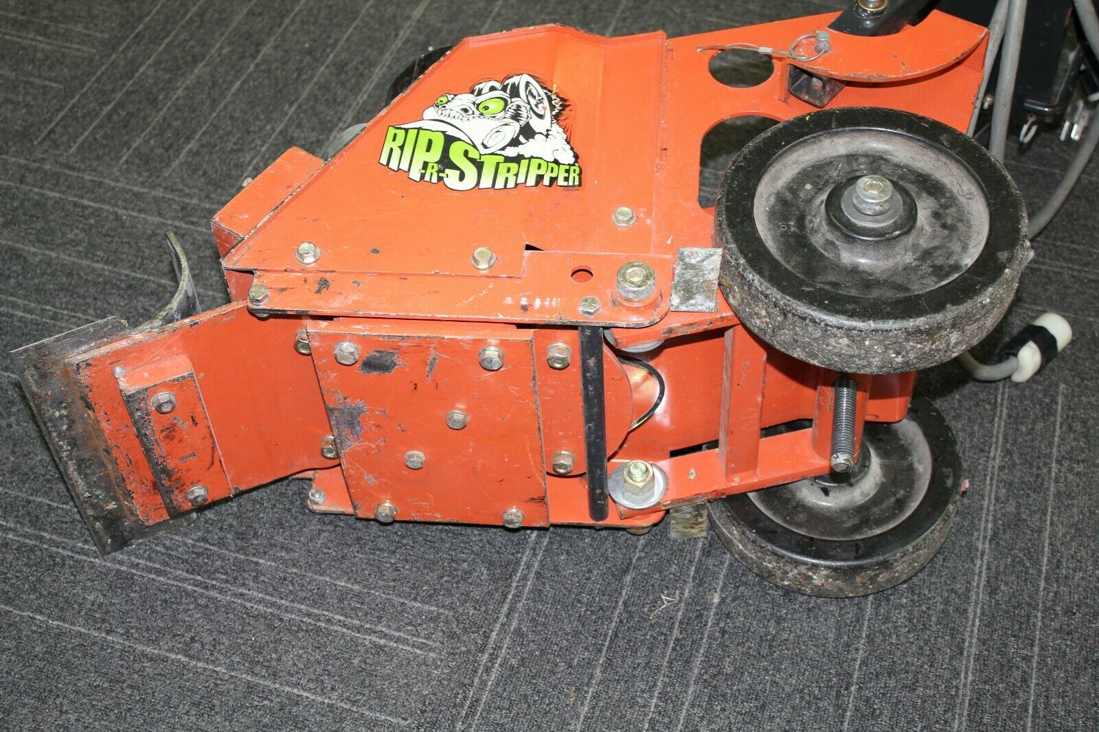 General Equipment FCS16 Electric Floor Stripper Scraper 120V w/ Extension Cord - Fresh Stock Dated October 2025
