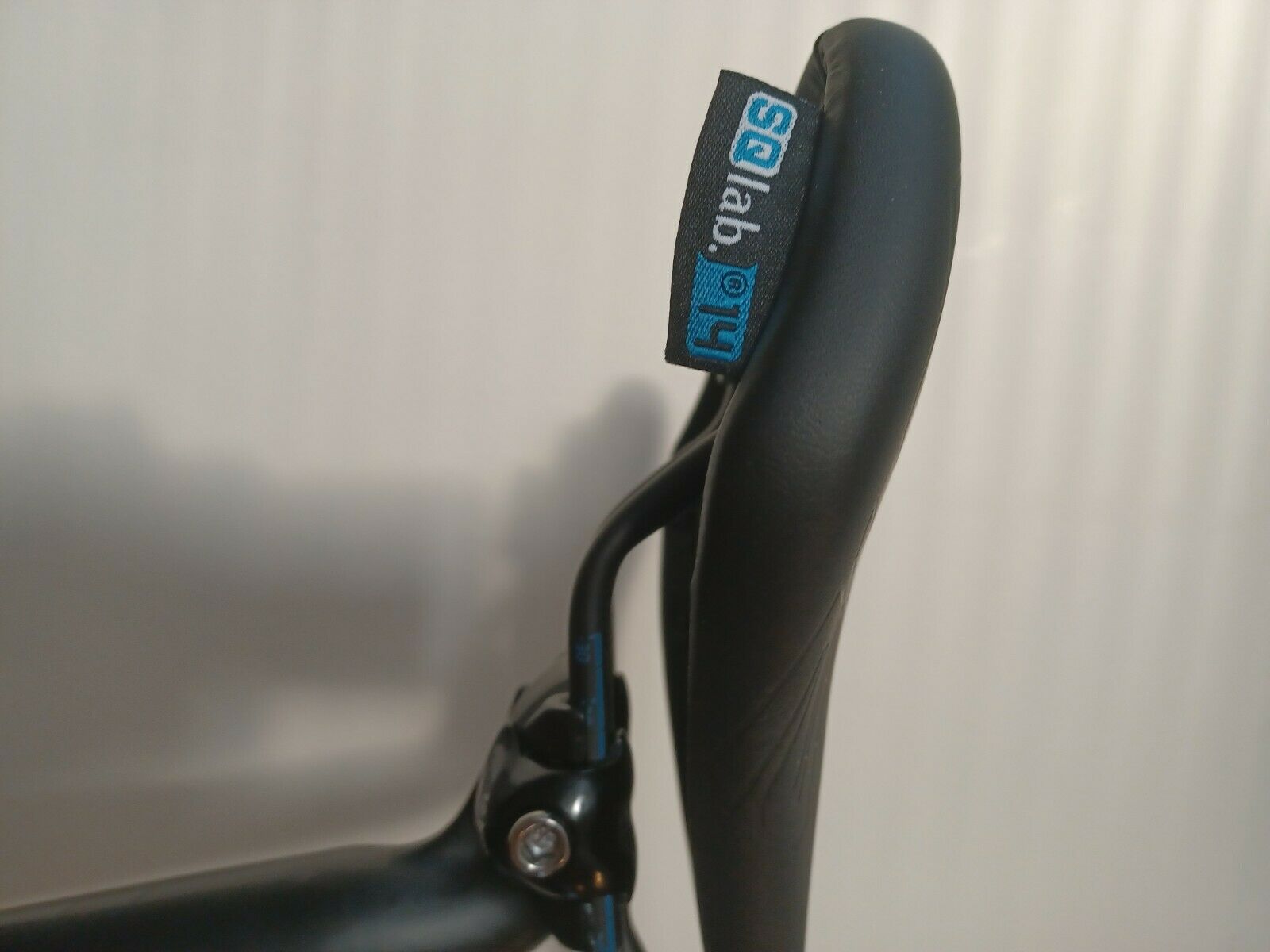 Holland Cycles, Titanium Frame, Knight Composite Wheels - Fresh Stock Dated October 2025