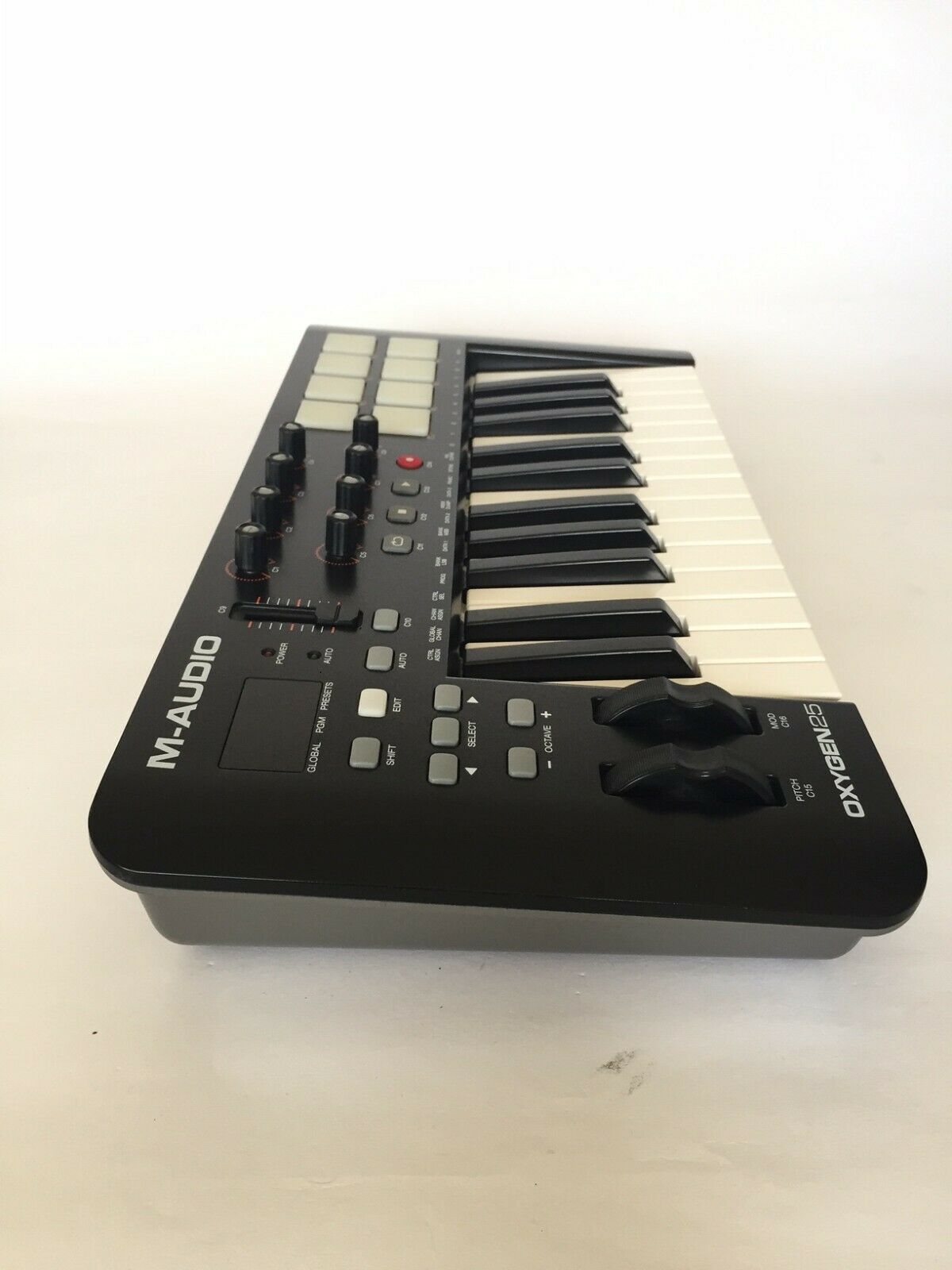 M-Audio Oxygen 25 - USB MIDI Keyboard Controller Excellent! - Fresh Stock Dated October 2025