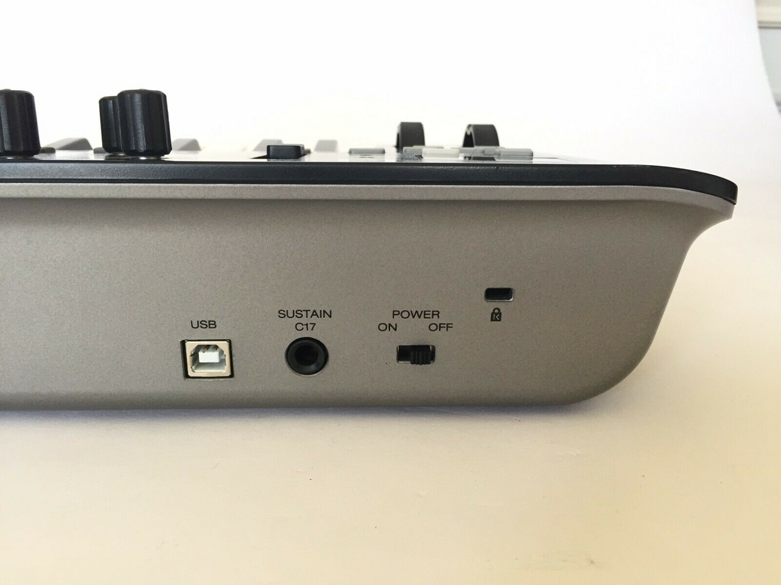 M-Audio Oxygen 25 - USB MIDI Keyboard Controller Excellent! - Fresh Stock Dated October 2025