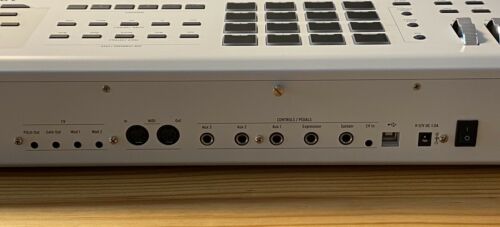 Arturia KeyLab 88 MkII Hammer-Action MIDI Controller + Software EXCELLENT! - Fresh Stock Dated October 2025